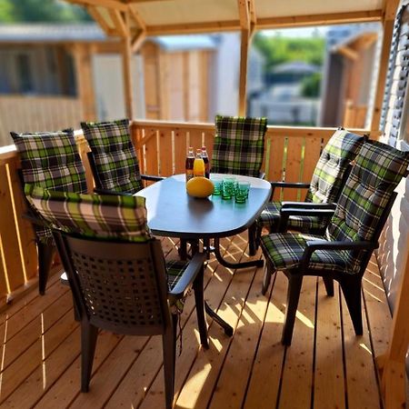 Mobilheim Chalet Bei Georg Seekirchen am Wallersee Εξωτερικό φωτογραφία
