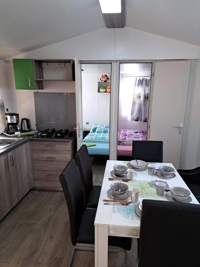 Mobilheim Chalet Bei Georg Seekirchen am Wallersee Εξωτερικό φωτογραφία